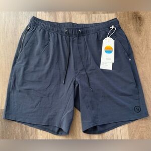 VUORI Elevate More Short Lined 7" Navy Men's Size Medium V382 NWT